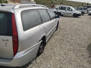 Foto de LUNA CUSTODIA TRASERA DERECHA CITROEN C5 BREAK 2.0 HDi FAP CAT (RHR / DW10BTED4) (136 CV / 100 KW)