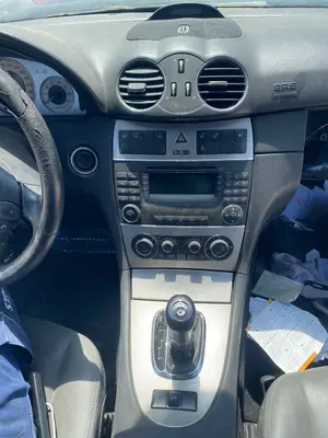 Foto de CONSOLA CENTRAL MERCEDES-BENZ CLK (BM 209) CABRIO 1.8 CAT (163 CV / 120 KW)