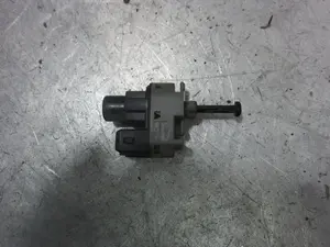 Foto de INTERRUPTOR FORD FIESTA (CBK) referencia 93BB13480