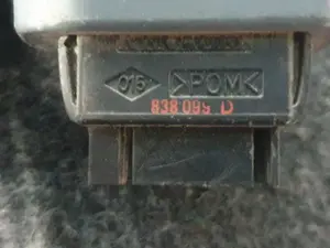 Foto de MANDO ELEVALUNAS DELANTERO IZQUIERDO RENAULT MEGANE I FASE 2 BERLINA (BA0) referencia 838099D foto 2