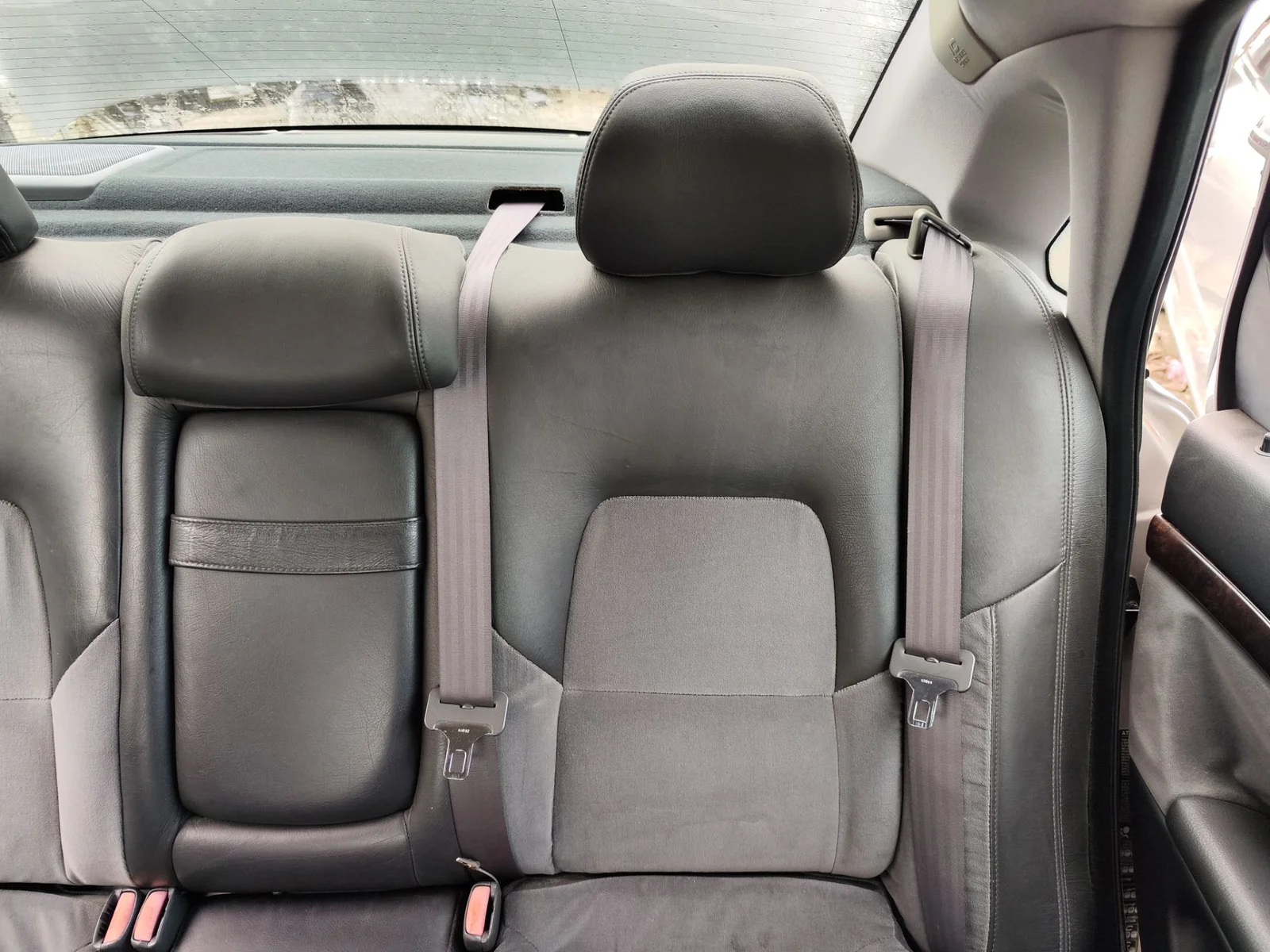 Foto de CINTURON SEGURIDAD TRASERO IZQUIERDO VOLVO S80 BERLINA 2.4 CAT (140 CV / 103 KW)