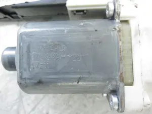 Foto de ELEVALUNAS TRASERO DERECHO RENAULT LAGUNA III BERLINA 2.0 dCi Diesel CAT (131 CV / 96 KW) referencia 827000001R foto 10