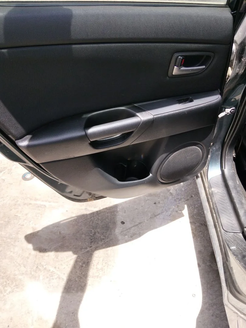 Foto de GUARNECIDO PUERTA TRASERA IZQUIERDA MAZDA 3 BERLINA (BK) 1.6 16V CAT (105 CV / 77 KW) referencia B34M-68-55YJFKZ