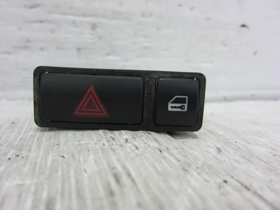 Foto de WARNING BMW SERIE 3 COMPACTO (E46) 2.0 16V Diesel CAT (150 CV / 110 KW) referencia 61318368920