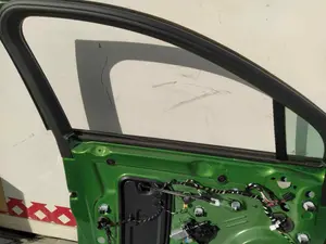 Foto de LUNA DELANTERA IZQUIERDA PORSCHE MACAN (95BA)