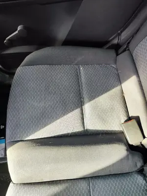 Foto de ASIENTOS TRASERO DERECHO FORD FOCUS C-MAX (CAP)(2003) 1.8 TDCi Turbodiesel CAT (116 CV / 85 KW) referencia 1237014 foto 2