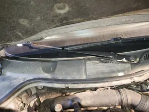 Foto de BRAZO LIMPIA DELANTERO DERECHO VOLKSWAGEN PASSAT BERLINA (3C2) 2.0 TDI (140 CV / 103 KW) referencia 3C1955410B