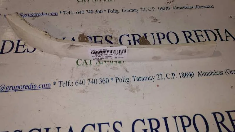 Foto de MOLDURAS DELANTERAS CITROEN BERLINGO referencia 9618254577
