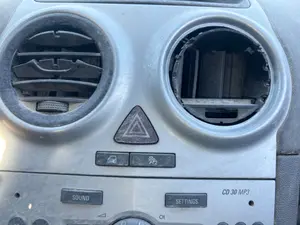 Foto de WARNING OPEL CORSA D 1.3 16V CDTI (75 CV / 55 KW)