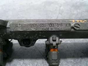 Foto de RAMPA INYECTORA VOLKSWAGEN LUPO (6X1/6E1) 1.4 16V (75 CV / 55 KW) referencia 036133319AA foto 3