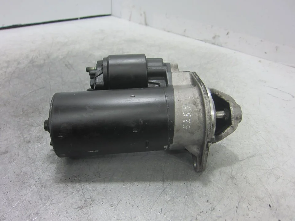 Foto de MOTOR ARRANQUE OPEL VECTRA B BERLINA 2.0 DTI (101 CV / 74 KW) referencia 0001109015