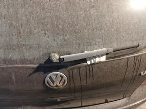 Foto de BRAZO LIMPIA TRASERO VOLKSWAGEN POLO IV (9N1)