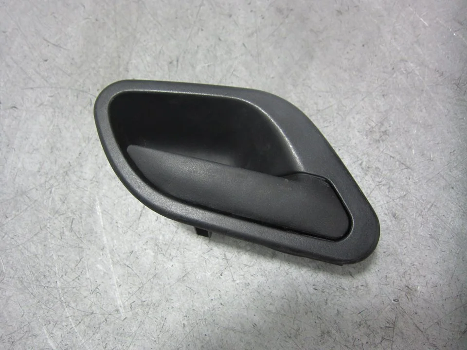 Foto de MANETA INTERIOR DELANTERA DERECHA BMW SERIE 3 COMPACTO (E46) M47N204D4 referencia 7002020