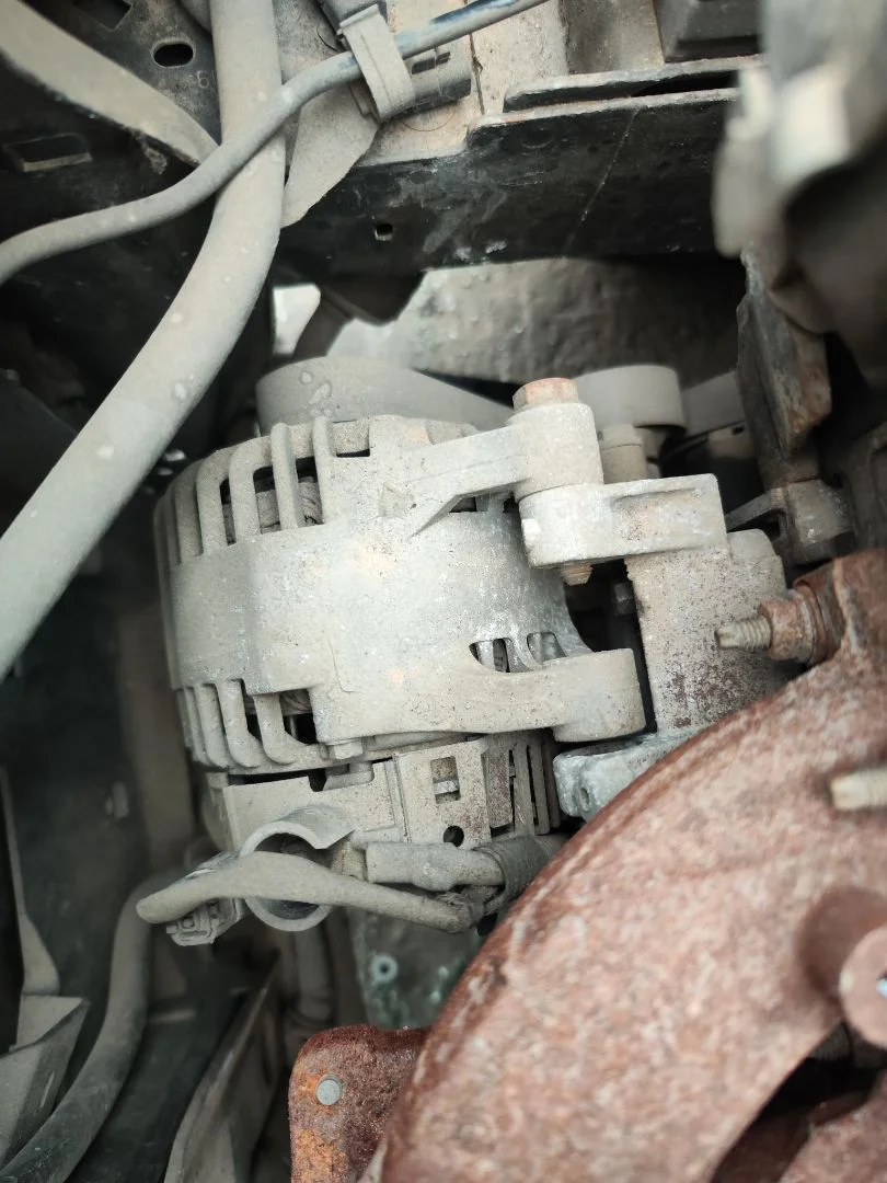 Foto de ALTERNADOR PEUGEOT 207 1.4 16V CAT (KFU / ET3J4) (88 CV / 65 KW) referencia 5705NH