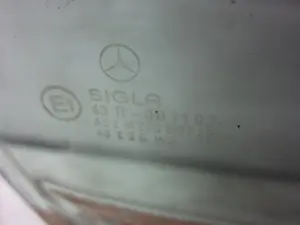 Foto de LUNA DELANTERA DERECHA MERCEDES-BENZ CLASE 124 (BM 124) BERLINA 3.0 CAT (180 CV / 132 KW) referencia 43R001193 foto 3