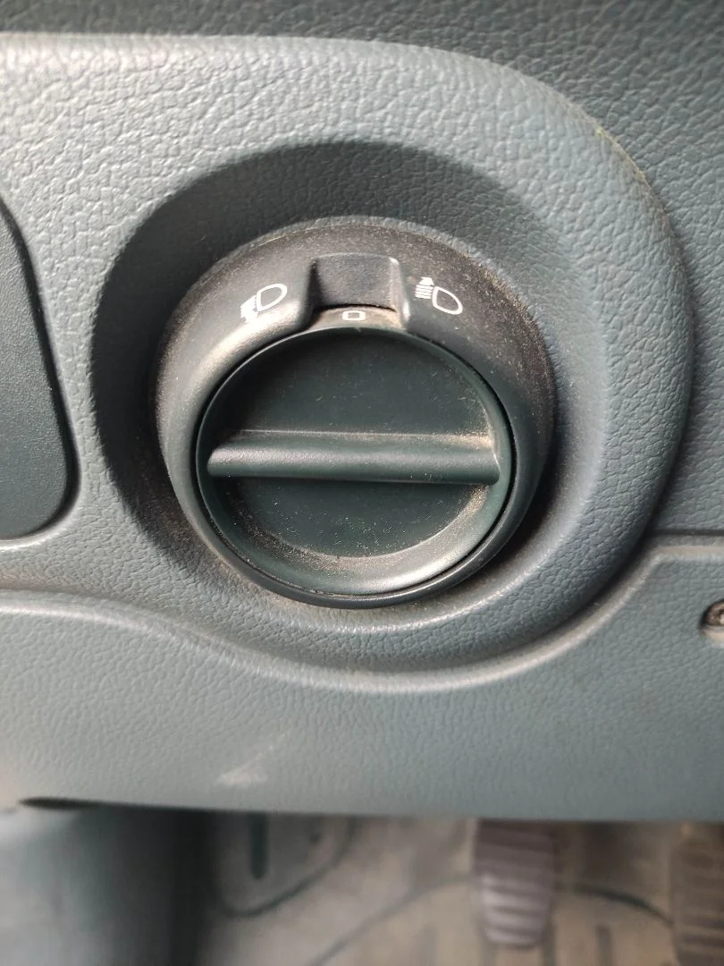 Foto de MANDO LUCES RENAULT KANGOO I (F/KC0) 1.2 (58 CV / 43 KW)
