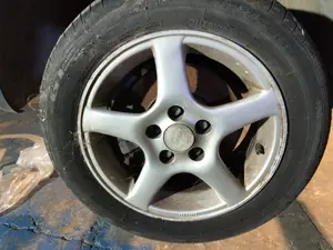 Foto de LLANTA VOLKSWAGEN POLO IV (9N1)