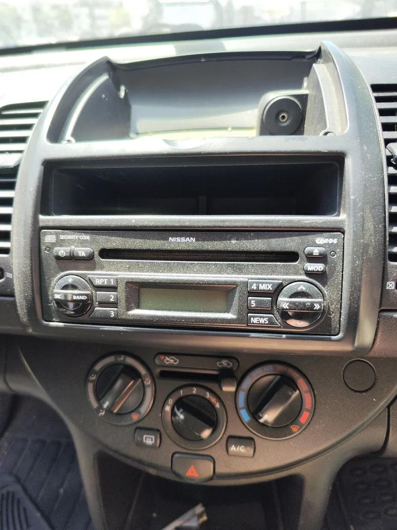 Foto de SISTEMA AUDIO / RADIO CD NISSAN NOTE (E11E) 1.4 CAT (88 CV / 65 KW)