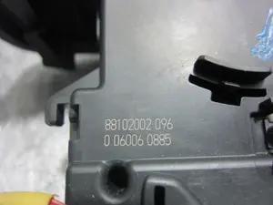 Foto de MANDO LUCES RENAULT CLIO III 1.2 16V (75 CV / 55 KW) referencia 255405605R foto 11