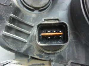 Foto de FARO IZQUIERDO CHEVROLET AVEO BERLINA 1.3 Diesel CAT (95 CV / 70 KW) referencia 96831091 foto 5