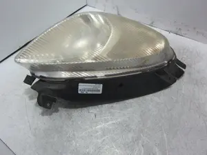 Foto de FARO DERECHO CITROEN XSARA PICASSO 2.0 HDi CAT (RHY / DW10TD) (90 CV / 66 KW) referencia 085521116R foto 4