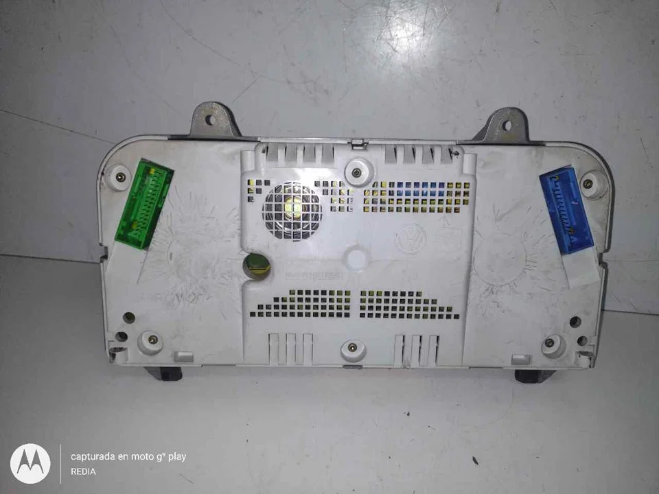 Foto de CUADRO INSTRUMENTOS VOLKSWAGEN POLO III BERLINA (6N2) referencia 5220301800