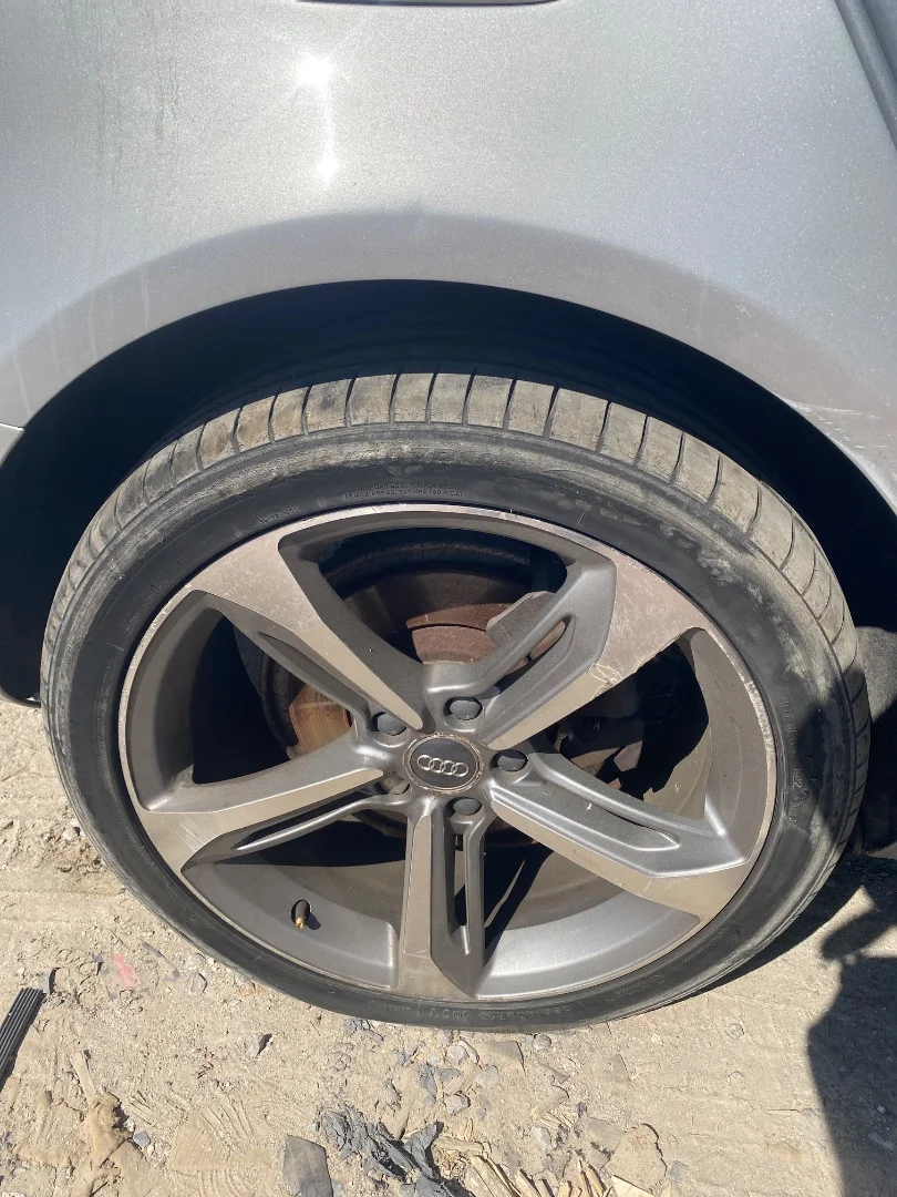 Foto de LLANTA AUDI A4 BERLINA (8K2) 2.0 16V TDI (143 CV / 105 KW)