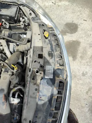 Foto de PANEL FRONTAL OPEL ASTRA H BERLINA 1.7 16V CDTI (110 CV / 81 KW)
