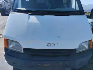 Foto de CAPO FORD TRANSIT FURGÓN (CY/DY)(1986) 2.5 Diesel (80 CV / 59 KW)