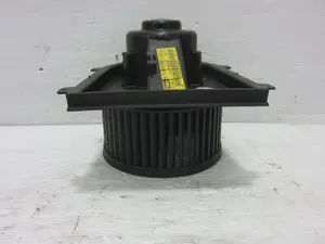 Foto de MOTOR CALEFACCION VOLKSWAGEN GOLF IV BERLINA (1J1)(10.1997) 1.6 16V (105 CV / 77 KW) referencia F657877G foto 1