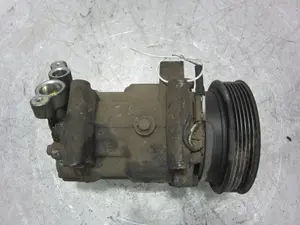 Foto de COMPRESOR AIRE ACONDICIONADO RENAULT CLIO II FASE II (B/CB0) 1.5 dCi Diesel (82 CV / 60 KW) referencia 8200315744 foto 5
