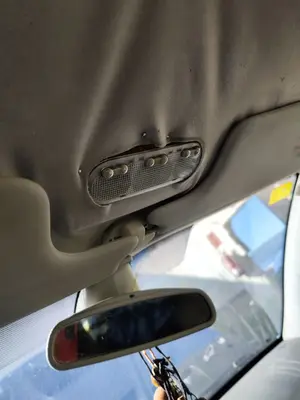 Foto de LUZ INTERIOR RENAULT MEGANE II BERLINA 5P 1.5 dCi Diesel (101 CV / 74 KW)