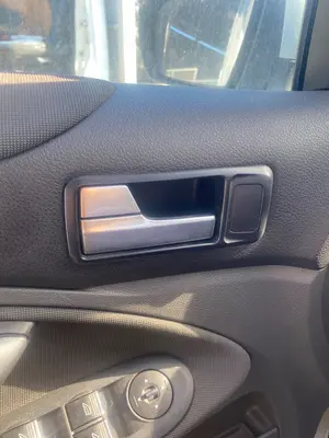 Foto de MANETA INTERIOR DELANTERA IZQUIERDA FORD KUGA (CBV) 2.0 TDCi CAT (136 CV / 100 KW)