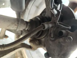 Foto de MANGUETA DELANTERA DERECHA VOLKSWAGEN PASSAT VARIANT (3B5) 1.9 TDI (110 CV / 81 KW) referencia 8D0407257AM