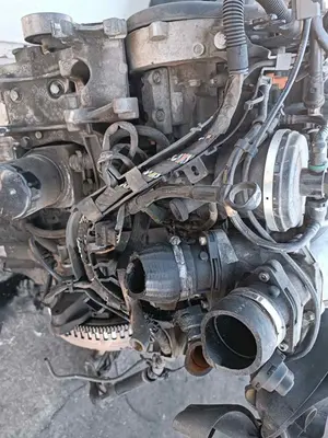 Foto de MOTOR COMPLETO PEUGEOT 607 (S1)(12.2000) referencia 4HX foto 6