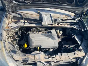 Foto de DEPOSITO EXPANSION RENAULT CLIO III 1.2 16V (75 CV / 55 KW)