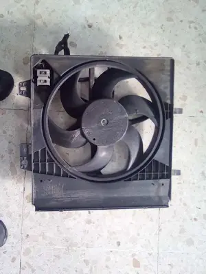 Foto de ELECTROVENTILADOR PEUGEOT 207 referencia 9653804080 foto 2