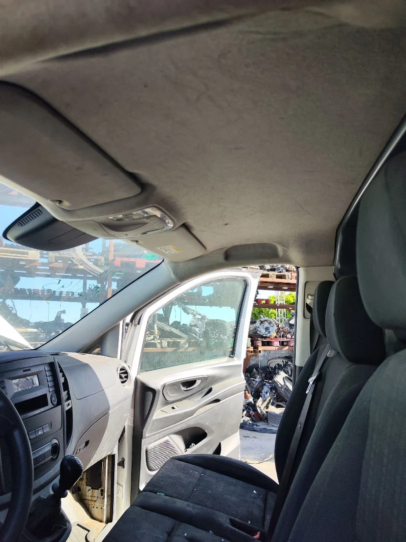 Foto de TECHO INTERIOR MERCEDES-BENZ VITO FURGÓN (447) 1.6 CDI CAT (114 CV / 84 KW)