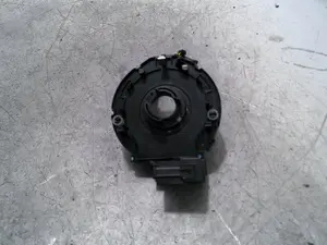 Foto de ANILLO AIRBAG TOYOTA COROLLA (E12) 1.6 16V (110 CV / 81 KW) referencia 8KH0265F foto 6