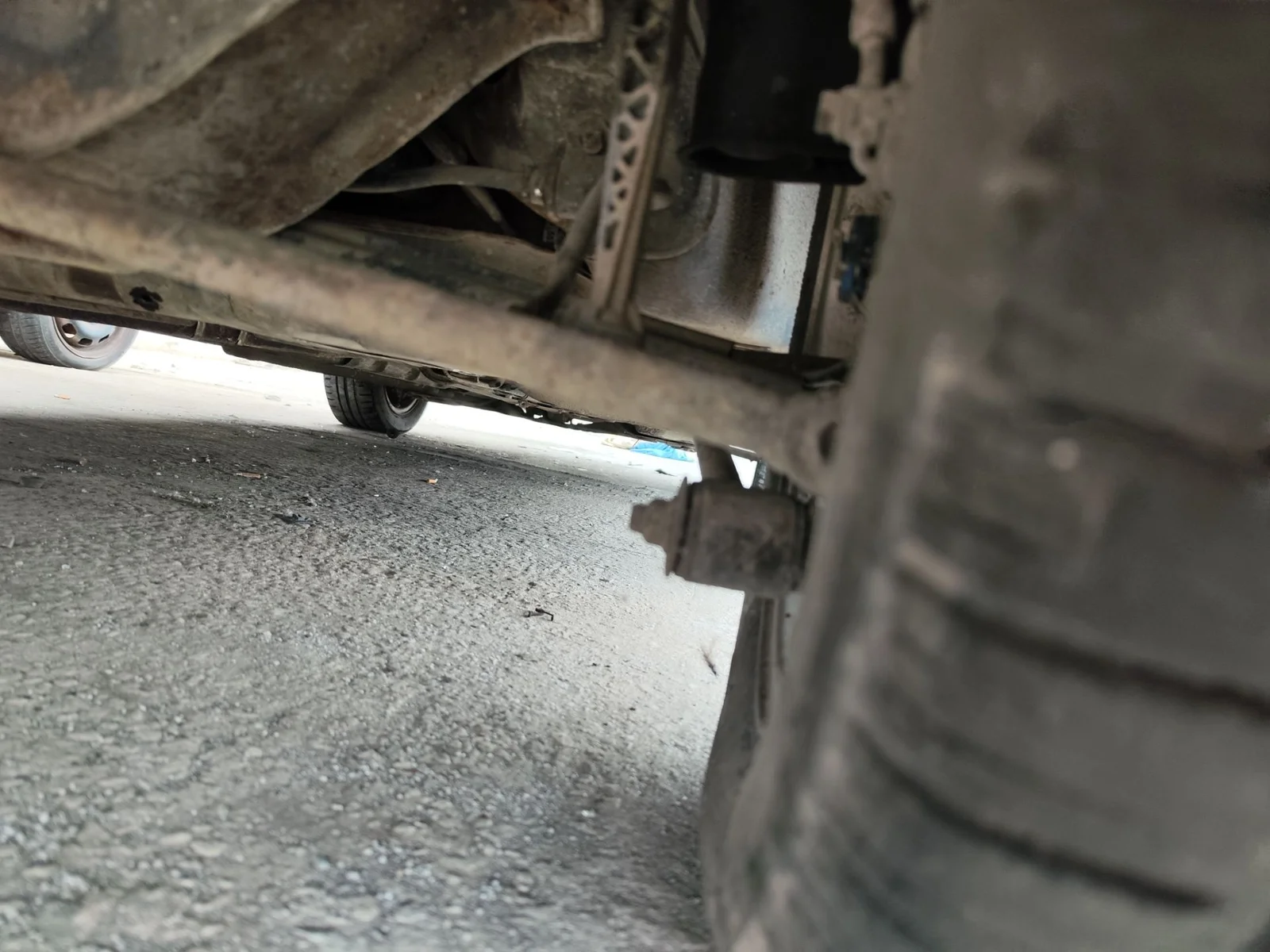 Foto de BRAZO SUSPENSION TRASERO DERECHO CHEVROLET LACETTI 1.6 CAT (109 CV / 80 KW)