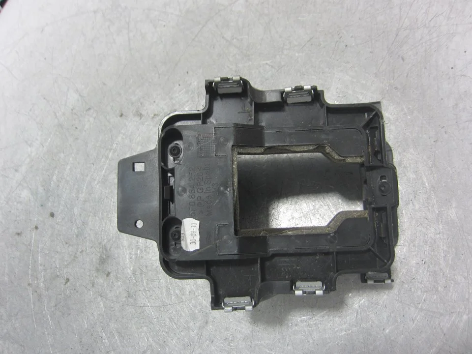 Foto de MOLDURA SEAT LEON (5F1) 1.6 TDI (105 CV / 77 KW) referencia 5F0864225A