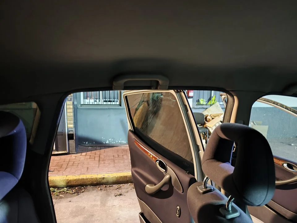 Foto de ASIDERO TECHO TRASERO IZQUIERDO MERCEDES-BENZ CLASE A (BM 168) 1.7 CDI Diesel CAT (95 CV / 70 KW) referencia A16881004518