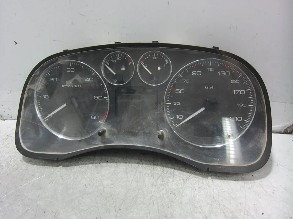 Foto de CUADRO INSTRUMENTOS PEUGEOT 307 BREAK / SW (S1)(04.2002) 2.0 HDi FAP CAT (109 CV / 80 KW) referencia 9654485280