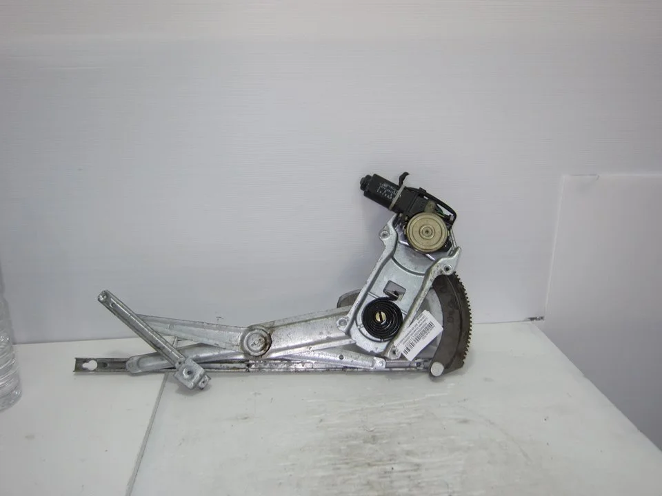 Foto de ELEVALUNAS DELANTERO IZQUIERDO CHRYSLER JEEP GR.CHEROKEE (ZJ)/(Z) 5.2 V8 CAT (211 CV / 155 KW) referencia 55005165