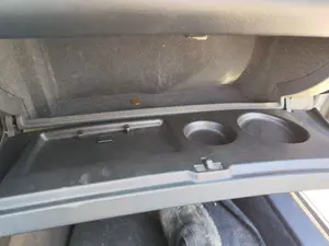 Foto de GUANTERA AUDI A6 BERLINA (4B2) 2.4 V6 30V (165 CV / 121 KW) foto 2