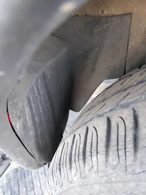 Foto de PASO RUEDA TRASERO DERECHO OPEL CORSA C 1.2 16V CAT (Z 12 XE / LW4) (75 CV / 55 KW)