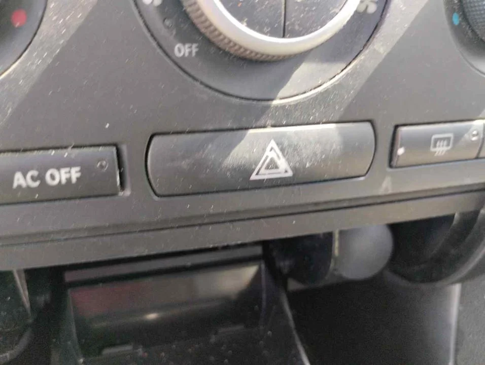 Foto de WARNING SAAB 9-3 BERLINA 1.9 TiD CAT (150 CV / 110 KW)