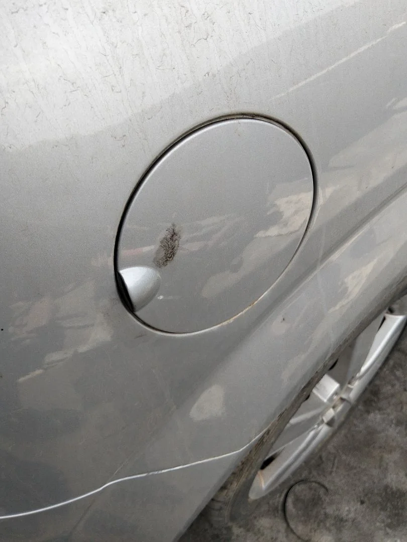 Foto de TAPA EXTERIOR COMBUSTIBLE SEAT ALTEA (5P1) 1.9 TDI (105 CV / 77 KW) referencia 5P0809905E GRU