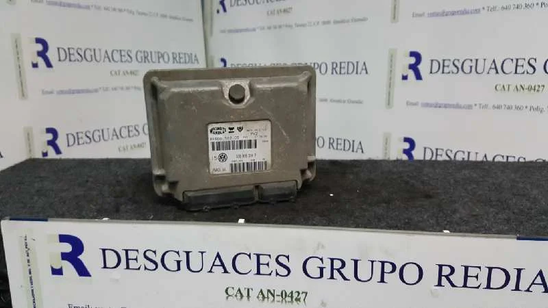 Foto de CENTRALITA MOTOR UCE VOLKSWAGEN GOLF IV BERLINA (1J1)(10.1997) referencia 036906014P