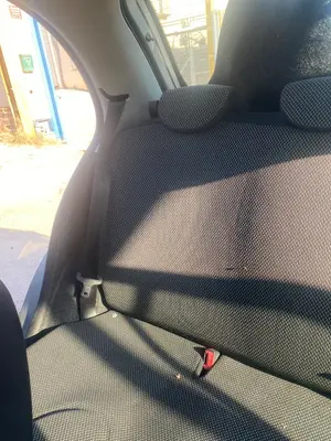 Foto de CINTURON SEGURIDAD TRASERO DERECHO NISSAN MICRA (K12E) 1.2 CAT (65 CV / 48 KW)